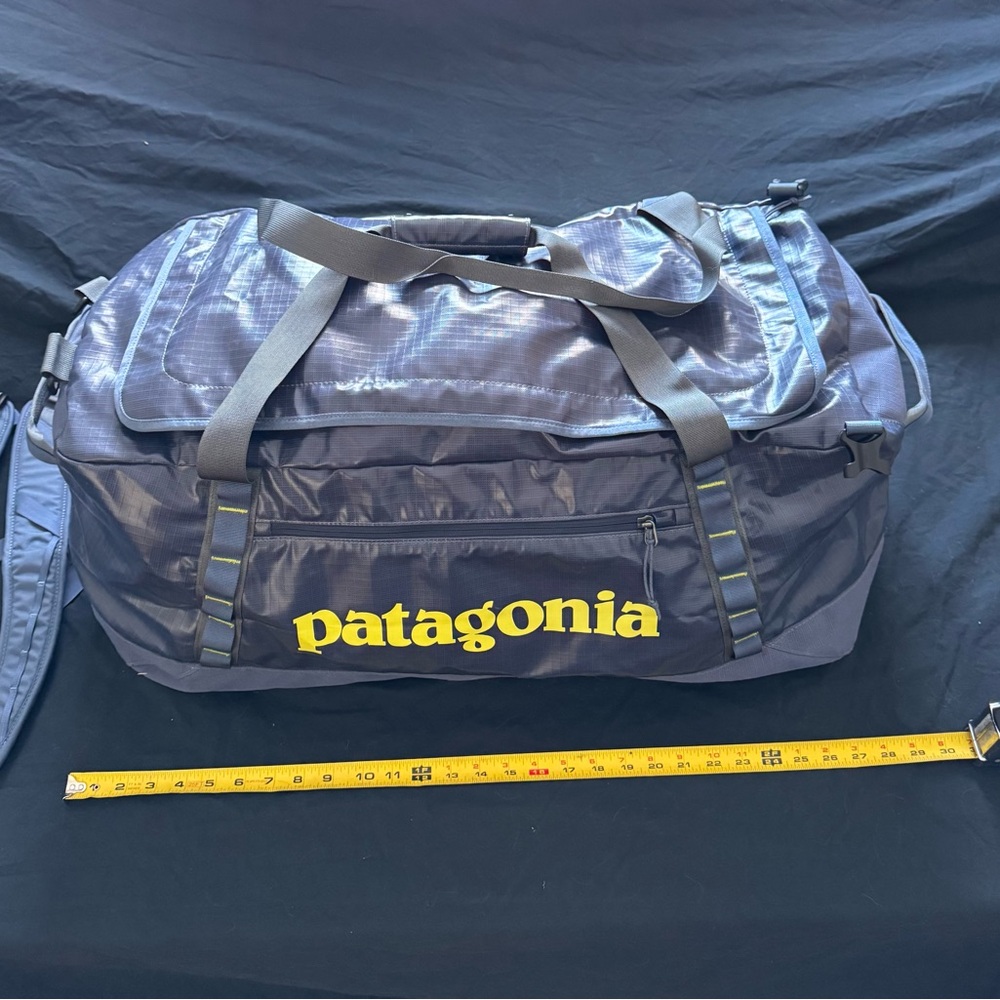 Patagonia  Black Hole Duffle 90L